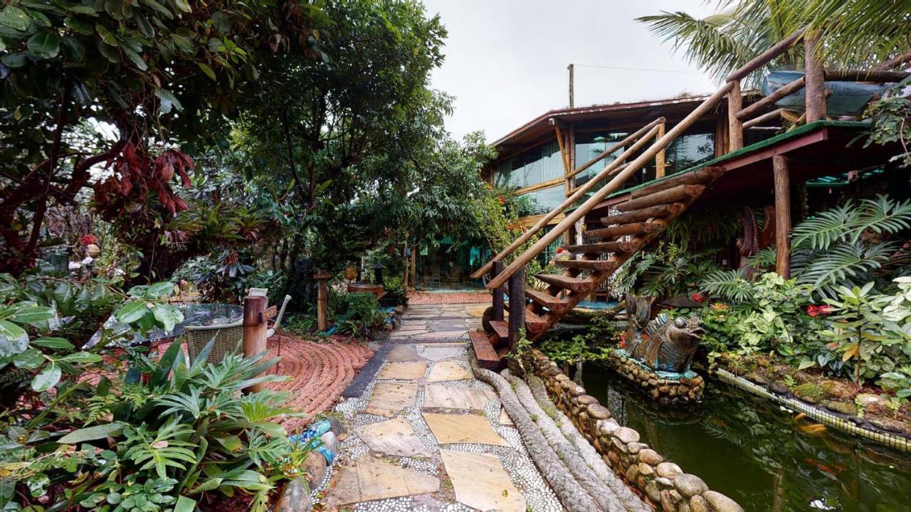 Grajagan Surf Resort Ilha do Mel Luaran gambar