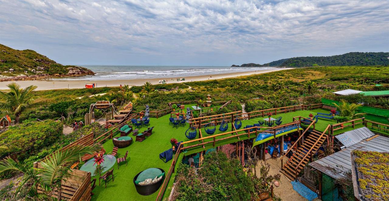 Grajagan Surf Resort Ilha do Mel Luaran gambar