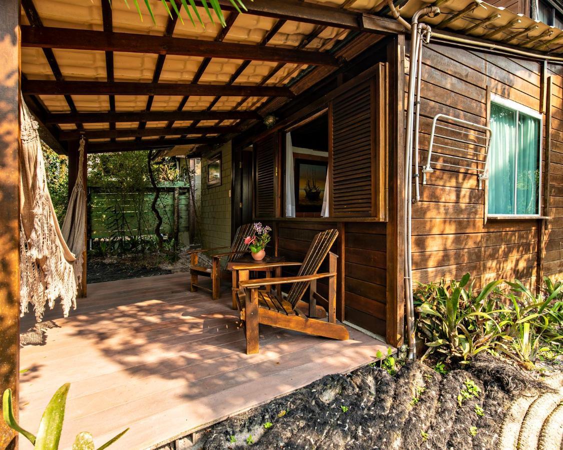Grajagan Surf Resort Ilha do Mel Bilik gambar