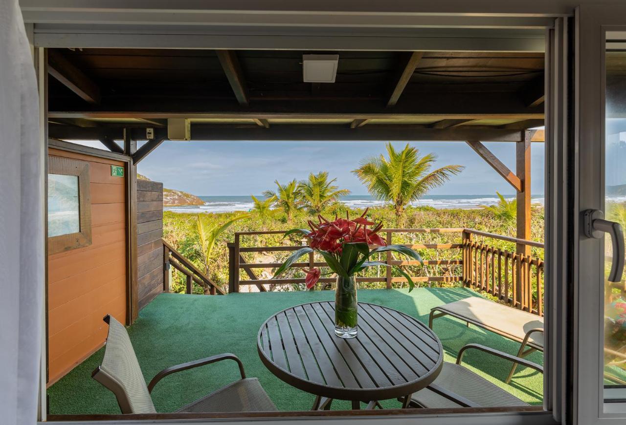 Grajagan Surf Resort Ilha do Mel Bilik gambar