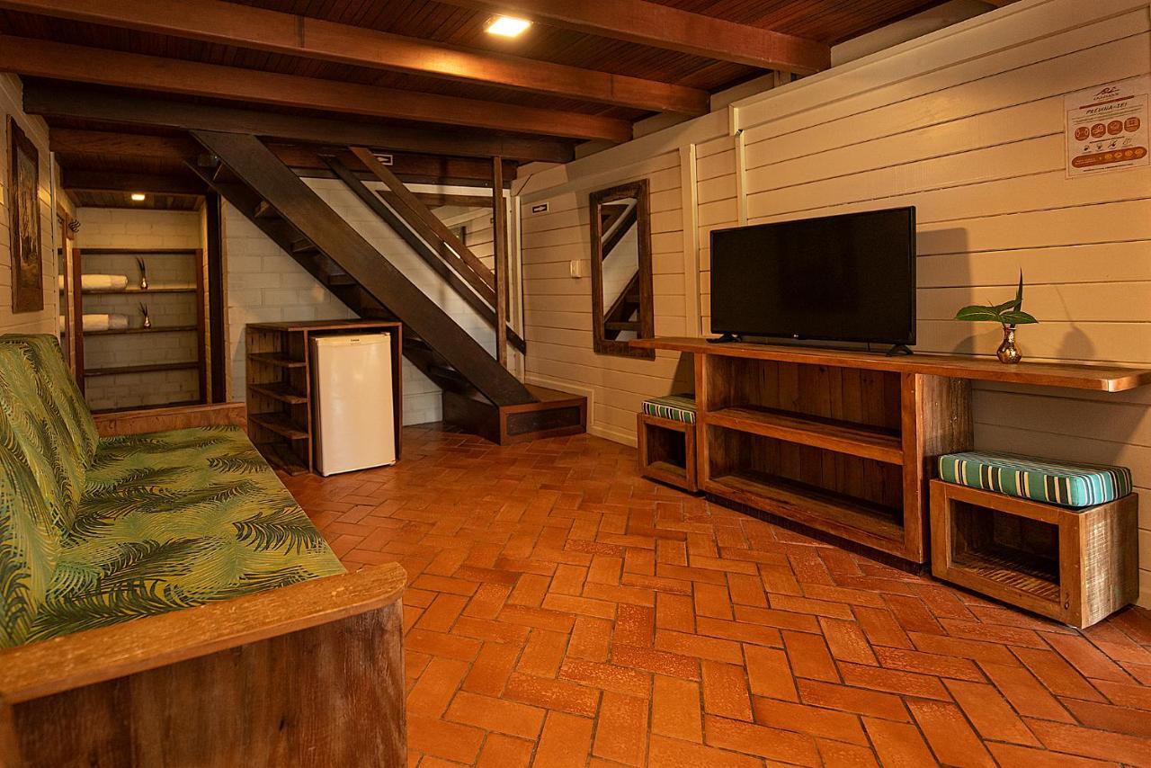 Grajagan Surf Resort Ilha do Mel Luaran gambar