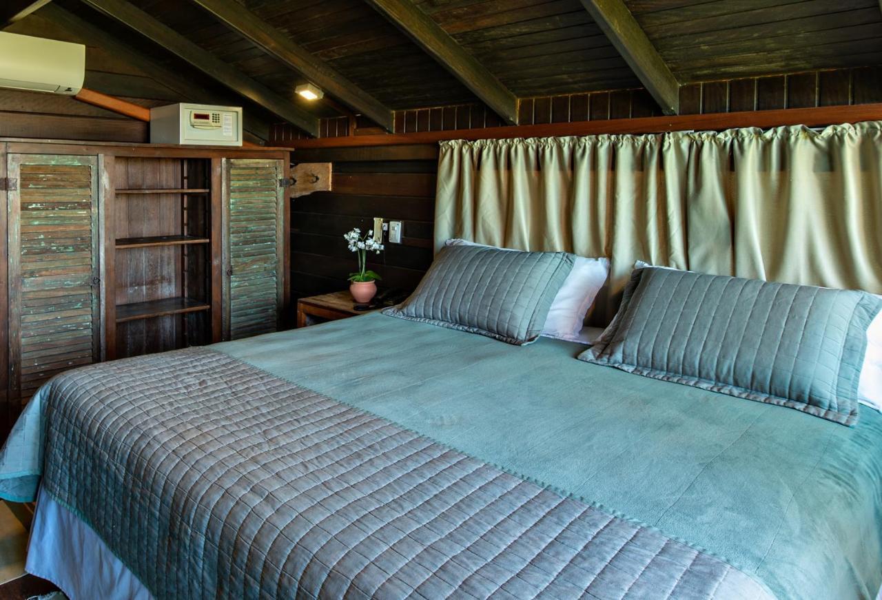 Grajagan Surf Resort Ilha do Mel Luaran gambar