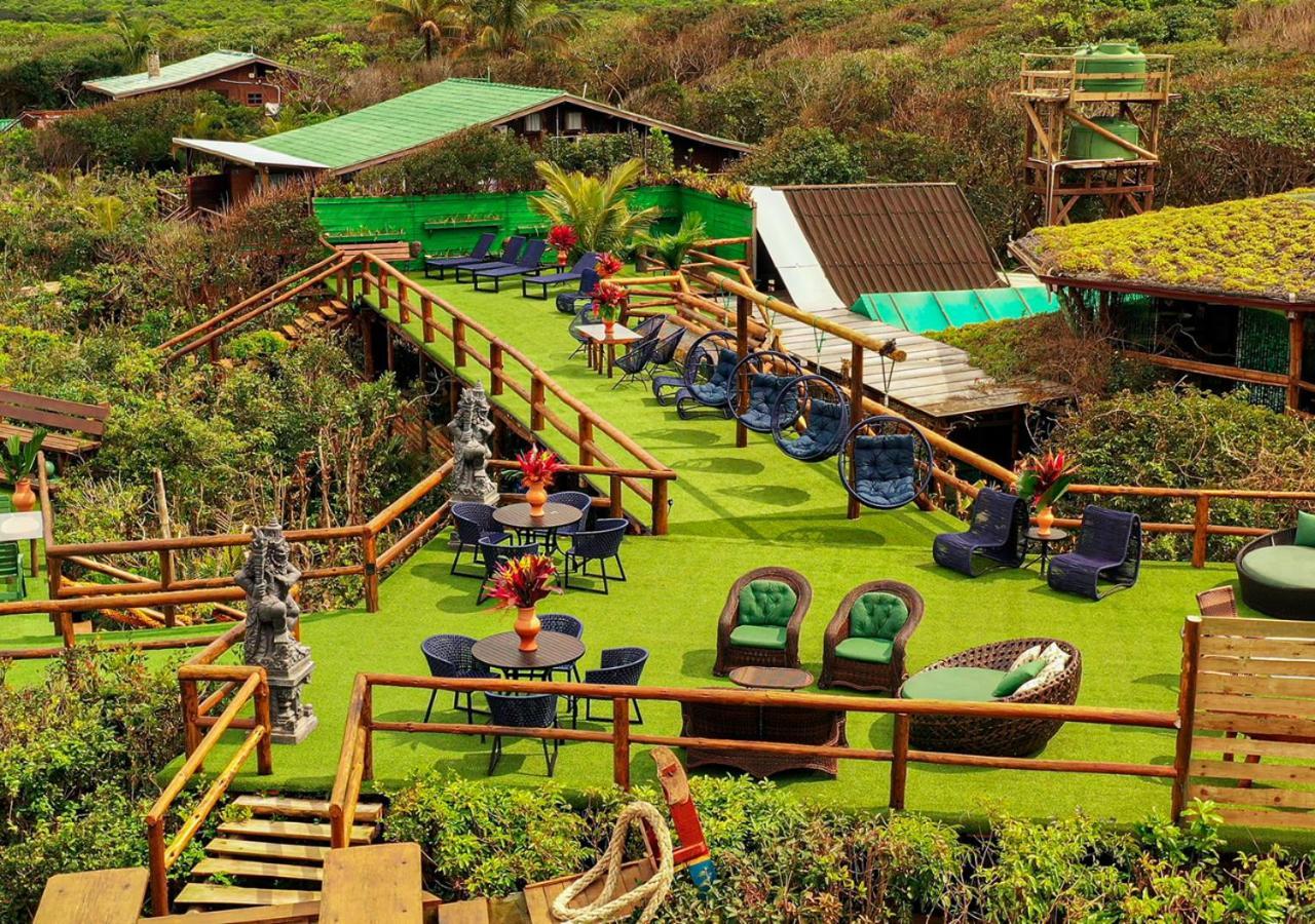Grajagan Surf Resort Ilha do Mel Luaran gambar