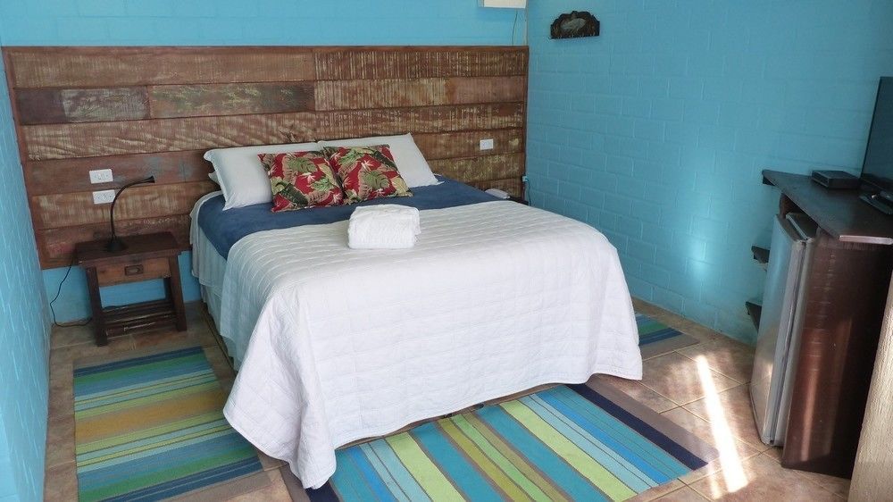 Grajagan Surf Resort Ilha do Mel Luaran gambar